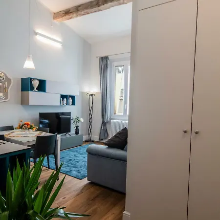 Oltrarno Lily Suite-2