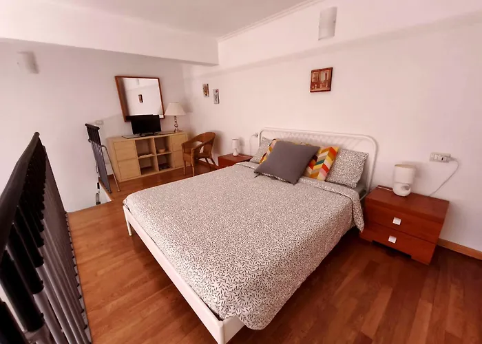 Gemme Fiorentine Apartments In Front Of The Train Station 5 Minutes From The Centre Free Parking